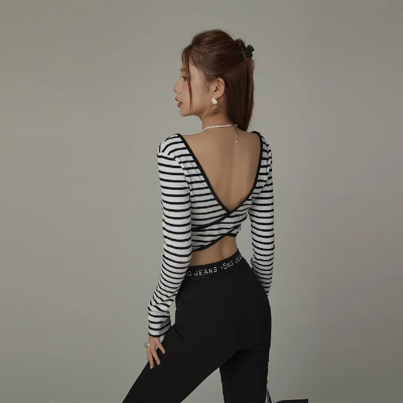 U-Neck Cropped T-Shirt Contemporary 