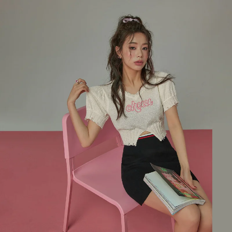 Embroidered Split Cropped Knit Top performance