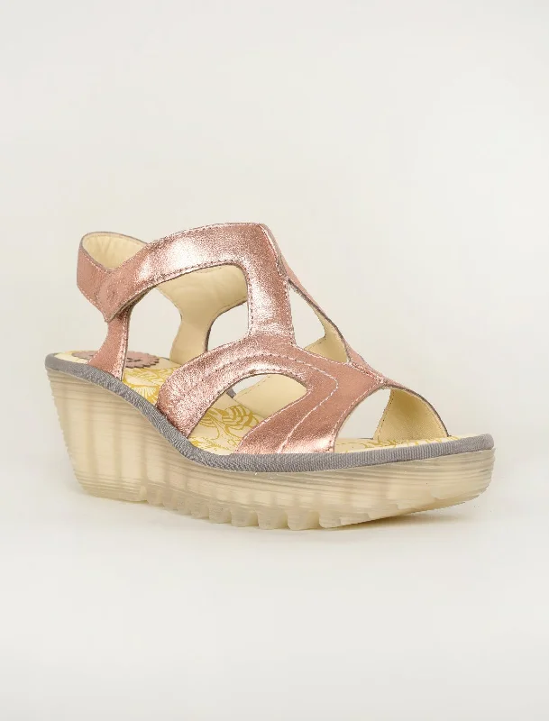 Yotu Wedge, Blush Gold Cool Women's Distressed