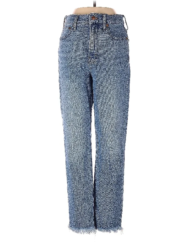 High-Rise Straight-leg Jeans in Light Wash Laid - back Women's Vibe