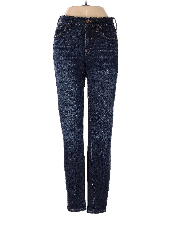 High-Rise Straight-leg Jeans in Dark Wash purpose