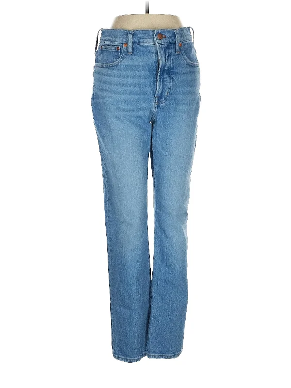 High-Rise Straight-leg Jeans in Medium Wash European