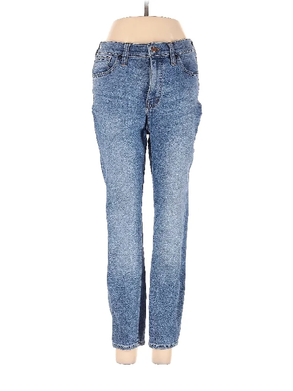 Mid-Rise Straight-leg Jeans in Light Wash Sophisticated Women's 
