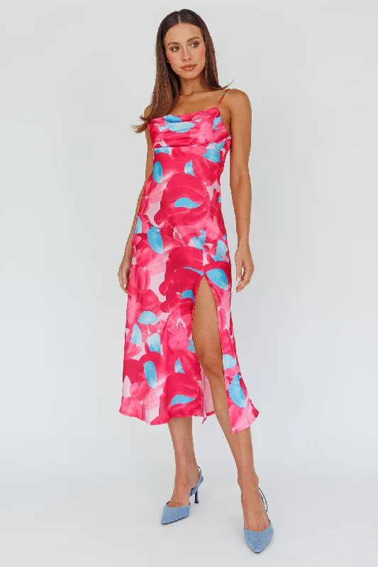 Well Versed Pleated Bust Front Split Dress Flora Pink Rugged Women's Outdoor 