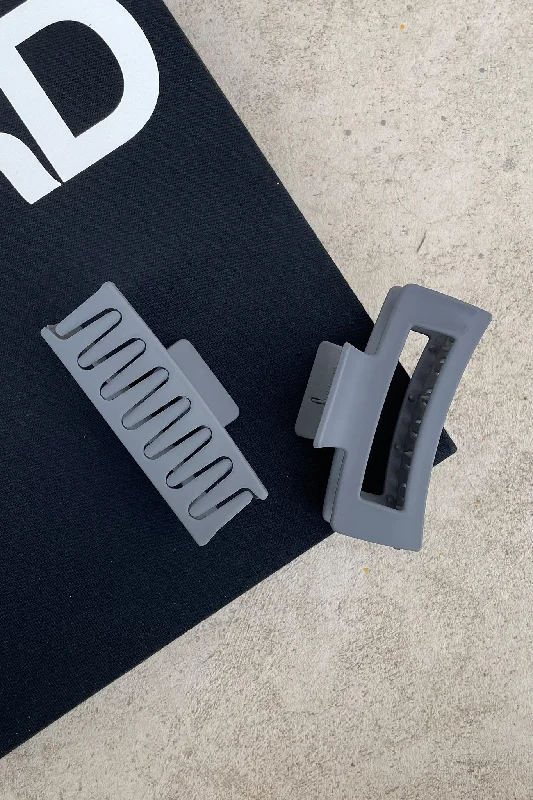 Mika Claw Clip - Grey Monochromatic Office Style