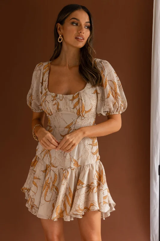 Petite Cherie Puff Sleeve Lace-Up Back Dress Leaf Print Beige Sleek Women's 