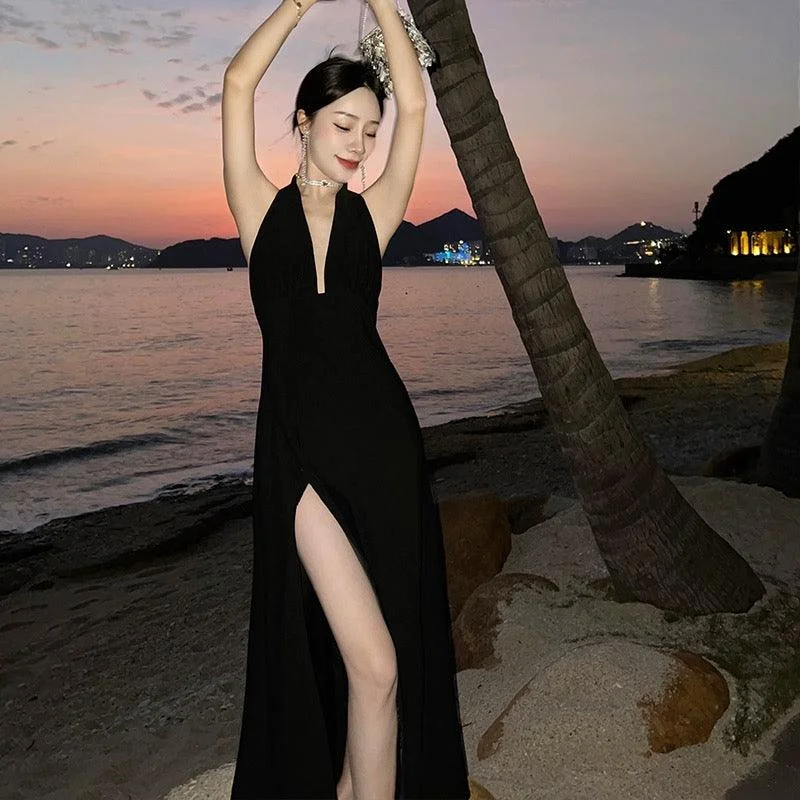 Zenith Halter neck Maxi Dress in Black Youthful Women's Pop