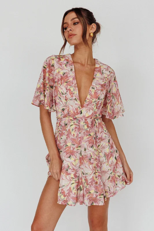 Estelle Angel Sleeve Dress Lily Print Yellow Dynamic Women's Moto
