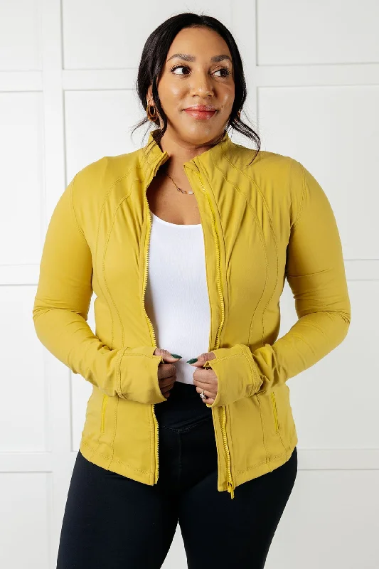 Staying Swift Activewear Jacket in Yellow Pear Elegant Women's 